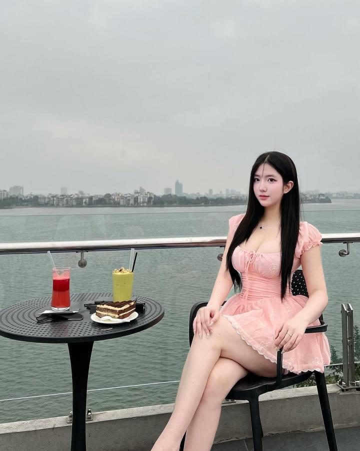 Click image for larger version

Name:	SSvid.app - Sinh nhật 4_3 nma giờ mớ-DGyUH--Sym3[1080x1350].jpg
Views:	20
Size:	68.8 KB
ID:	49231