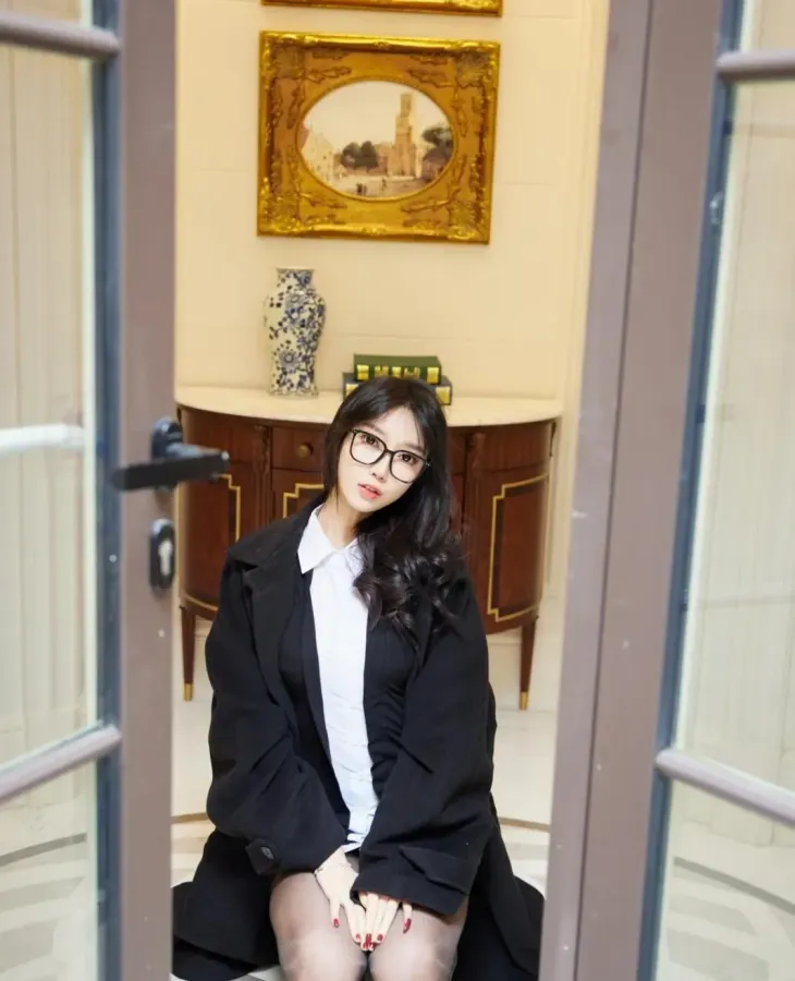 Click image for larger version

Name:	Dong-Nguyet-Nhi_11.webp
Views:	1
Size:	30.9 KB
ID:	49598