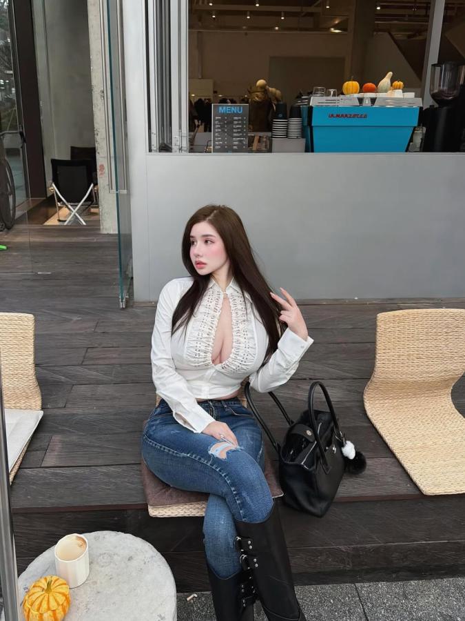 Click image for larger version

Name:	SSvid.app - 鞋子：𝗔𝗡𝗡 𝗔𝗡-DRCTM5rAR5Q[1080x1440].jpg
Views:	9
Size:	87.7 KB
ID:	49691