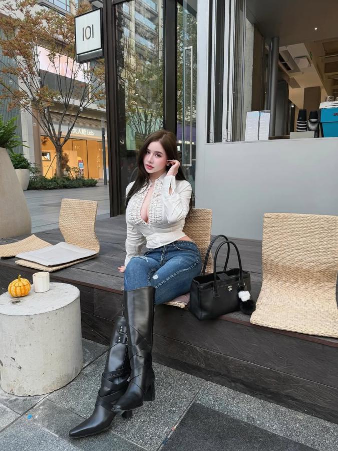 Click image for larger version

Name:	SSvid.app - 鞋子：𝗔𝗡𝗡 𝗔𝗡-DRCTM5zgbqW[1080x1440].jpg
Views:	4
Size:	116.4 KB
ID:	49699