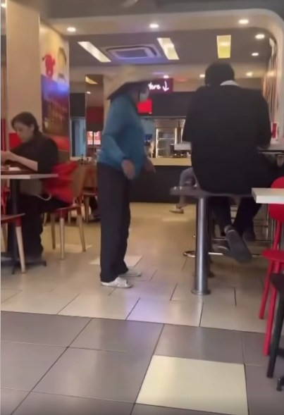 Cảnh giới mới của lừa đảo: Mẹ mất hoài không chịu… chôn