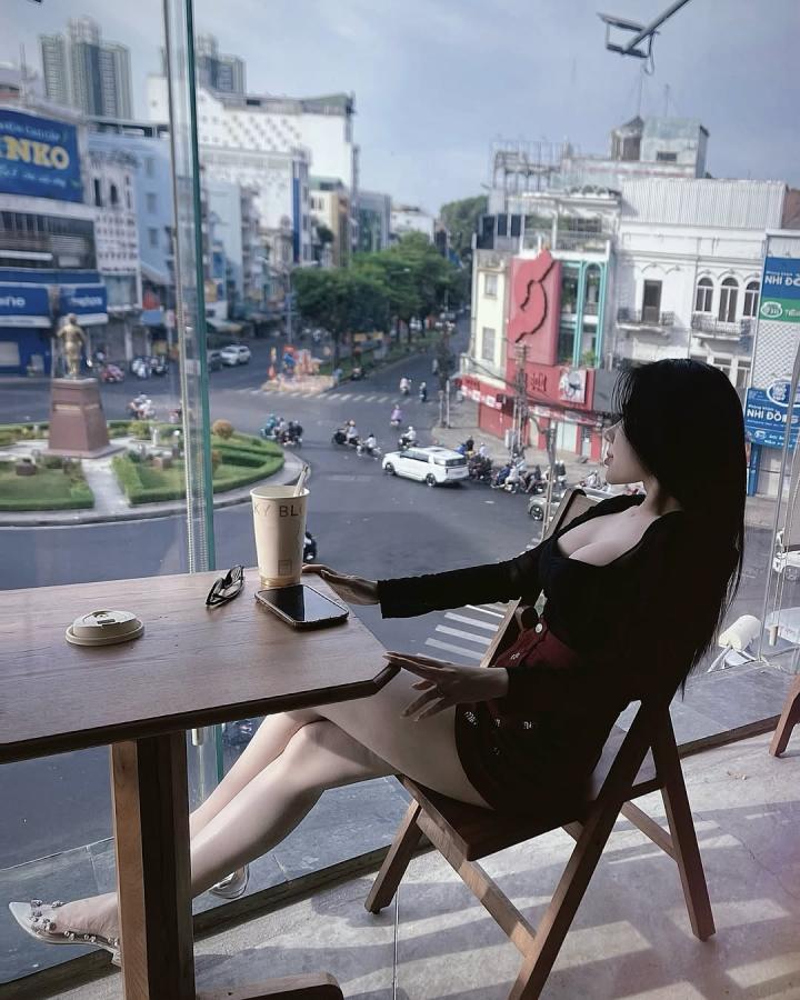 Click image for larger version

Name:	SSvid.app - Lên thành phố k có Ngạn, Hà Lan đã quá 🤤[1080 x 1350].jpg
Views:	26
Size:	95.0 KB
ID:	51714