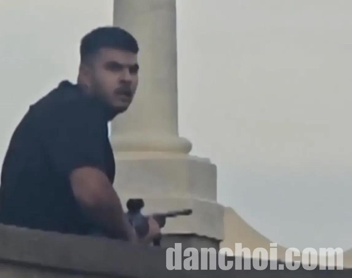 Click image for larger version

Name:	Au.jpg
Views:	21
Size:	36.8 KB
ID:	52405