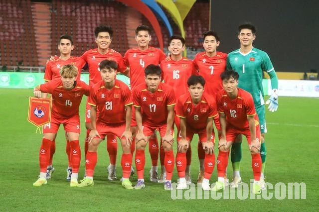 Click image for larger version

Name:	U22-Vn.jpg
Views:	13
Size:	93.0 KB
ID:	53371