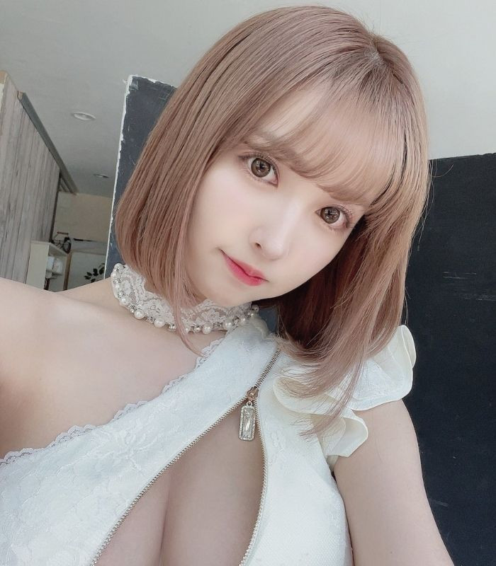 Click image for larger version

Name:	yua-mikami-phong-cach-vr-6.jpg
Views:	32
Size:	120.9 KB
ID:	53678