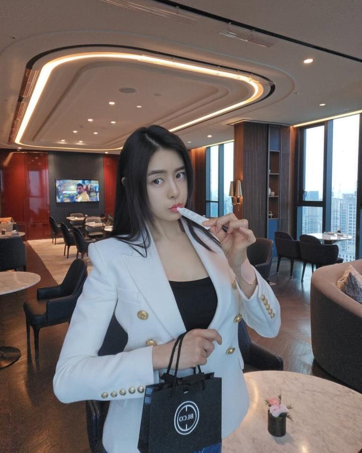 Click image for larger version

Name:	SSvid.app - #mylips × @blco.beauty.offcia-DIYkozCz0vX[1080x1350].jpg
Views:	7
Size:	77.8 KB
ID:	53915