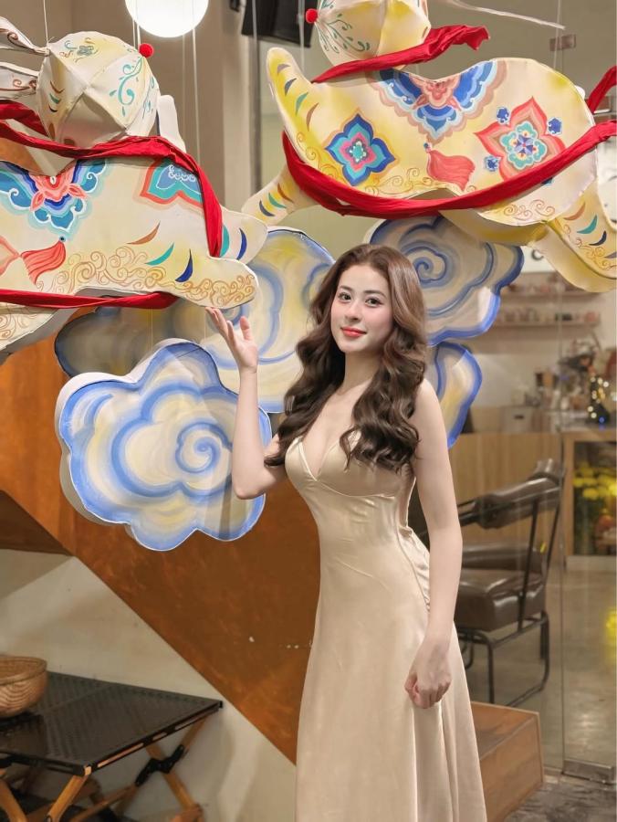 Click image for larger version

Name:	SSvid.app - bichquyen_04 on Instagram-DPbYIpDE5Q4[1080x1437].jpg
Views:	13
Size:	84.3 KB
ID:	53943