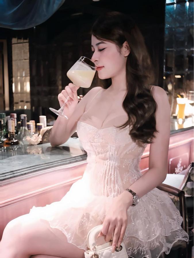 Click image for larger version

Name:	SSvid.app - Nói về một cô gái ngoan-DP9HPGQkzq8[1080x1440].jpg
Views:	11
Size:	67.0 KB
ID:	53944