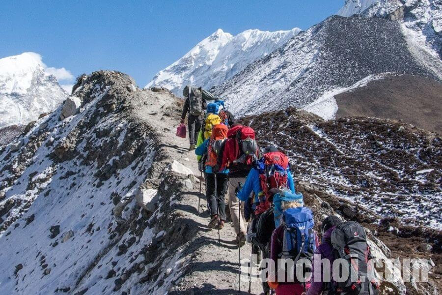 Click image for larger version

Name:	trekking-nepal-2.jpg
Views:	7
Size:	220.2 KB
ID:	54261