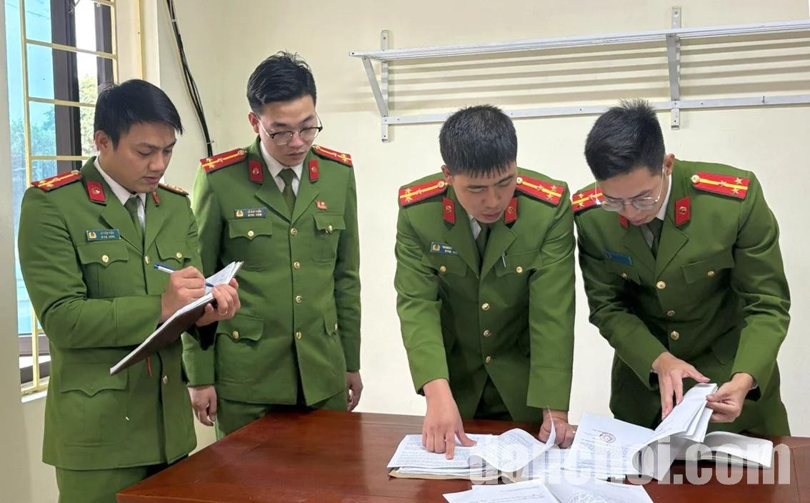 Click image for larger version

Name:	2401-1212.jpg
Views:	19
Size:	167.1 KB
ID:	54464