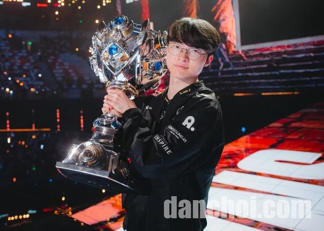 Click image for larger version

Name:	54912186601_891866d7b6_k.jpg
Views:	0
Size:	81.1 KB
ID:	56466