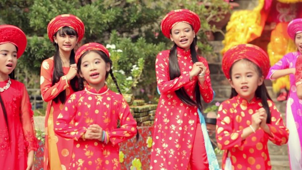 10 bản nhạc xuân cực chill giúp không khí Tết tràn ngập cả nhà