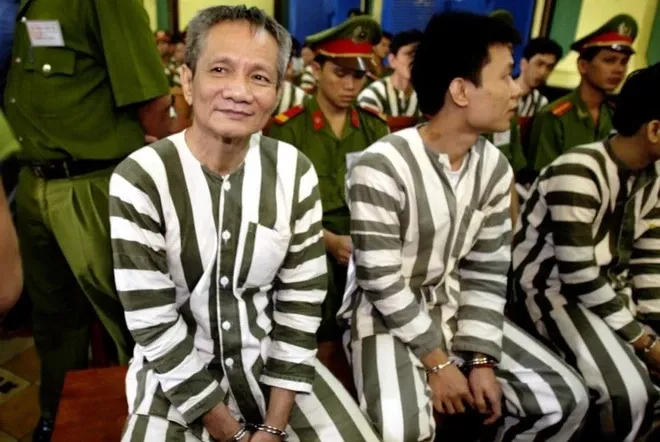 Bí Mật Về Các Phi Vụ Thanh Trừng Đẫm Máu Gắn Với Tên Tuổi Năm Cam