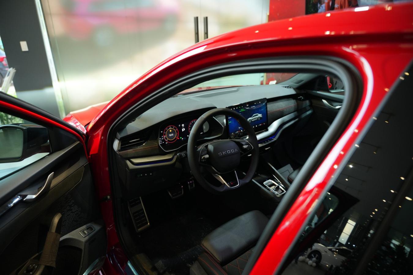 Click image for larger version

Name:	skoda-octavia-rs-vn-15-1766276080598-17662760827541652414159-1766289585222-1766289585473155843091.jpg
Views:	10
Size:	115.5 KB
ID:	57874