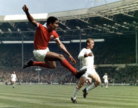 Eusébio và kỳ World Cup 1966: Cơn ác mộng cho mọi hàng thủ