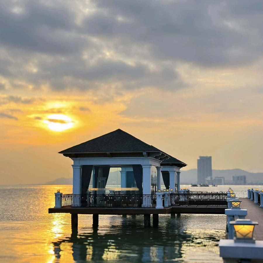 Click image for larger version

Name:	nha-hang-pavilion-vinpearl-resort-spa-ha-long1751704246-09561062.jpg
Views:	8
Size:	79.6 KB
ID:	62629