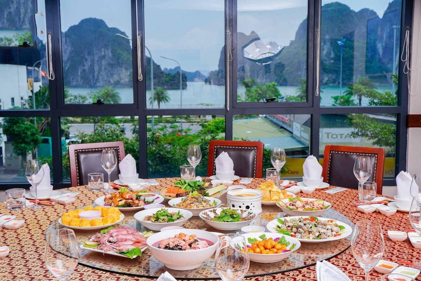 Click image for larger version

Name:	nha-hang-talata-ha-long1751704582-09572411.jpg
Views:	5
Size:	225.8 KB
ID:	62631