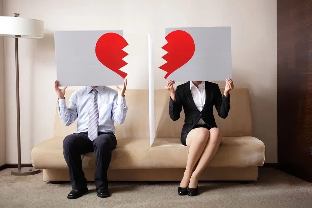 Click image for larger version

Name:	couple-break-up-broken-heart.webp
Views:	0
Size:	35.9 KB
ID:	62660