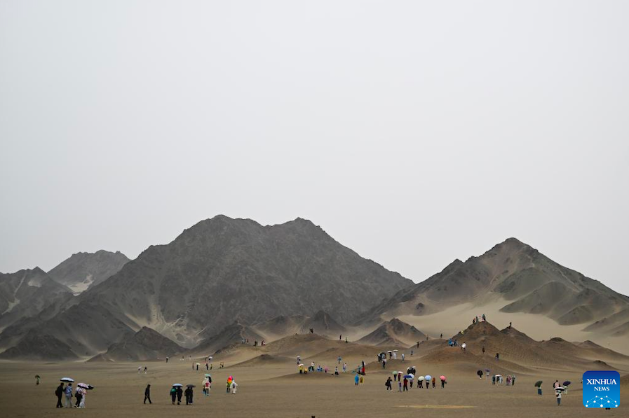 Click image for larger version

Name:	lenghu7-2248.png
Views:	0
Size:	331.8 KB
ID:	64058
