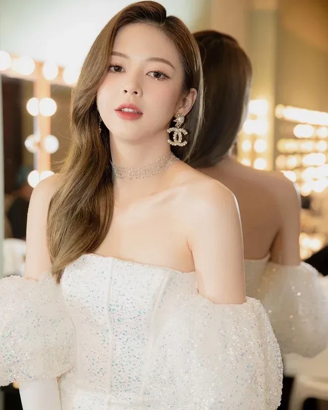Click image for larger version

Name:	anh-1-1622435533-668-width650height813.webp
Views:	0
Size:	45.0 KB
ID:	64540