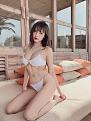 ngam-nhung-hot-girl-tren-duong-dua-bikini-nong-hon-thoi-tiet-ngay-hedocx-1625232723646.jpg