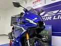 yamaha-r25-2025-ra-mat-tai-indonesia-cai-tien-thiet-ke-nang-cap-cong-nghe-gia-tu-120-trieu-dong-115065-1737449532-678f603c95ff9.jpg